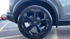 Nissan Juke 1.0 DiG-T Tekna 5dr DCT Petrol Hatchback